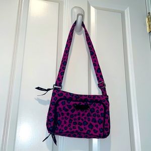 Adjustable Vintage Vera Bradley bag!